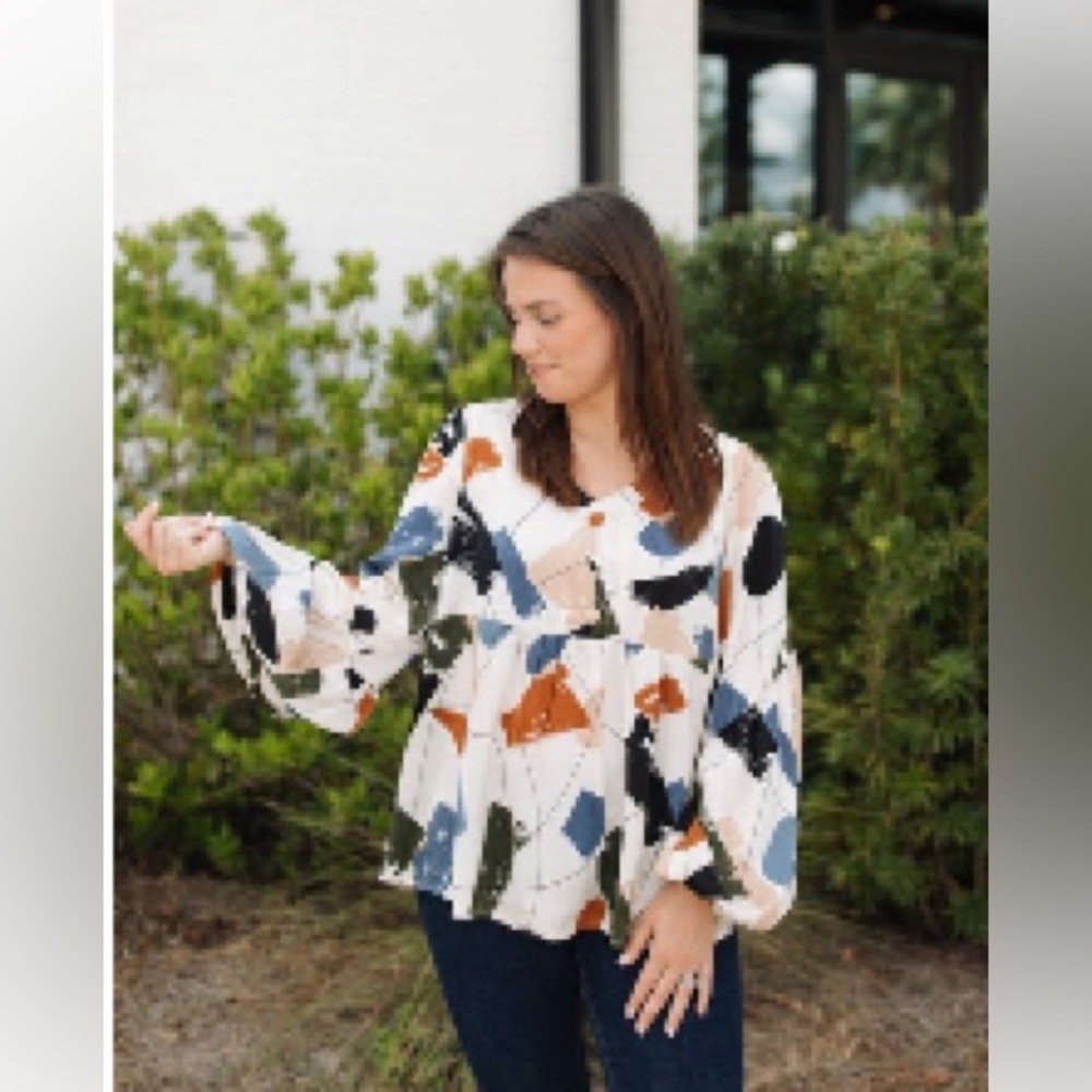 Hailey & Co Abstract Top